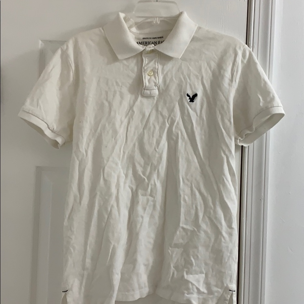 Men’s American Eagle Short Sleeve Shirt.